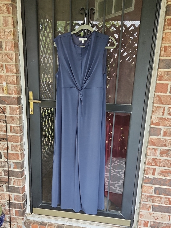 Old Navy Dresses & Skirts - Old Navy Navy Maxi Dress with Front Twist